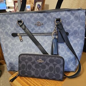 Coach Tote And Wallet